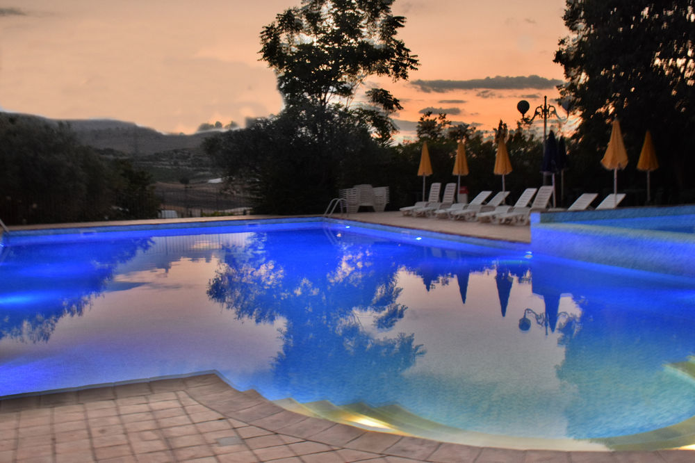 Villa Tasca กัลตาจีโรเน ภายนอก รูปภาพ